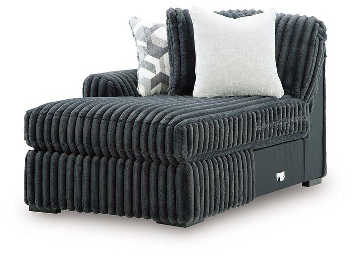 Midnight-Madness Super Chaise